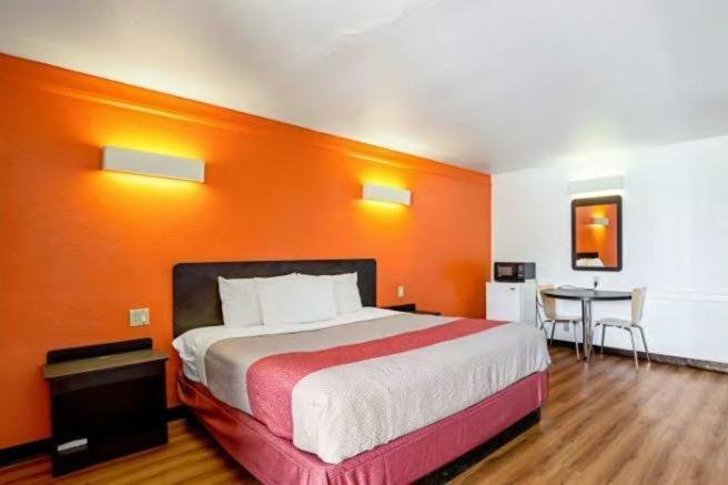 تكساس سيتي Scottish Inns & Suites المظهر الخارجي الصورة